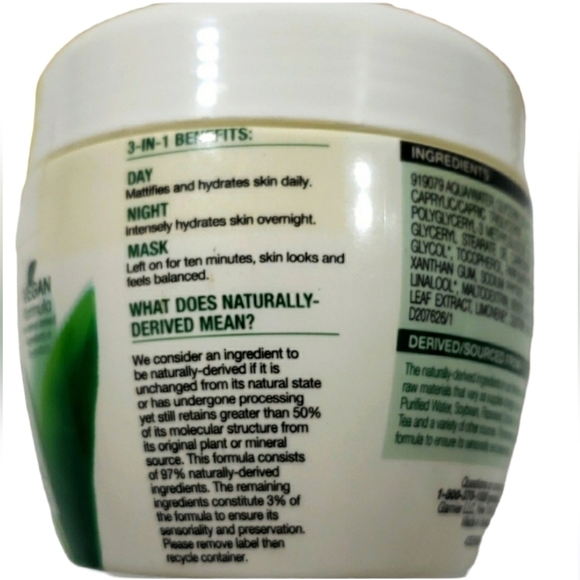 Garnier SkinActive Balancing 3 in 1 Moisturizer Day Night Mask Green Tea 6.75 oz - Picture 2 of 16
